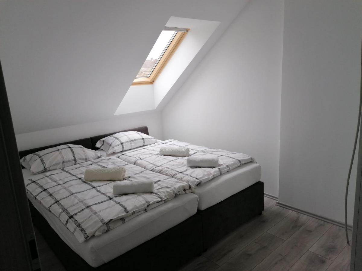 Mohacs Apartman Ngoại thất bức ảnh