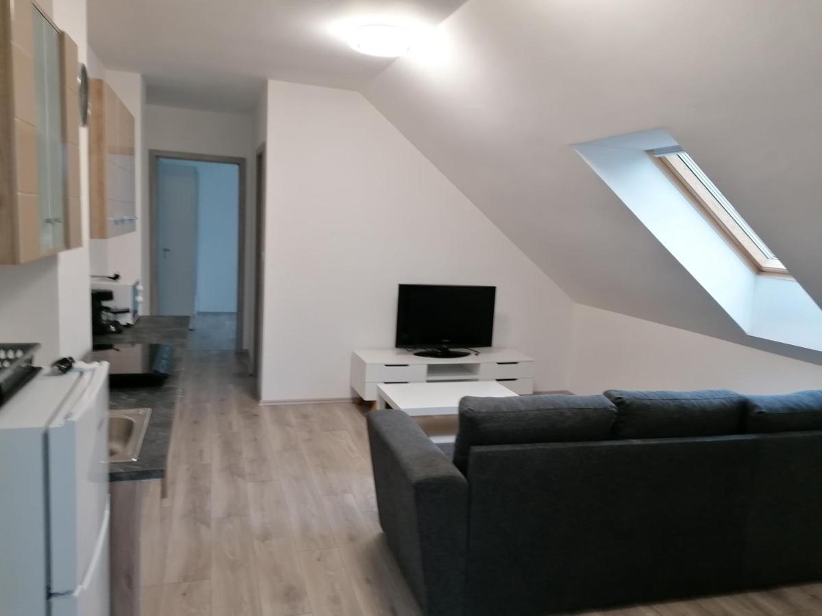 Mohacs Apartman Ngoại thất bức ảnh